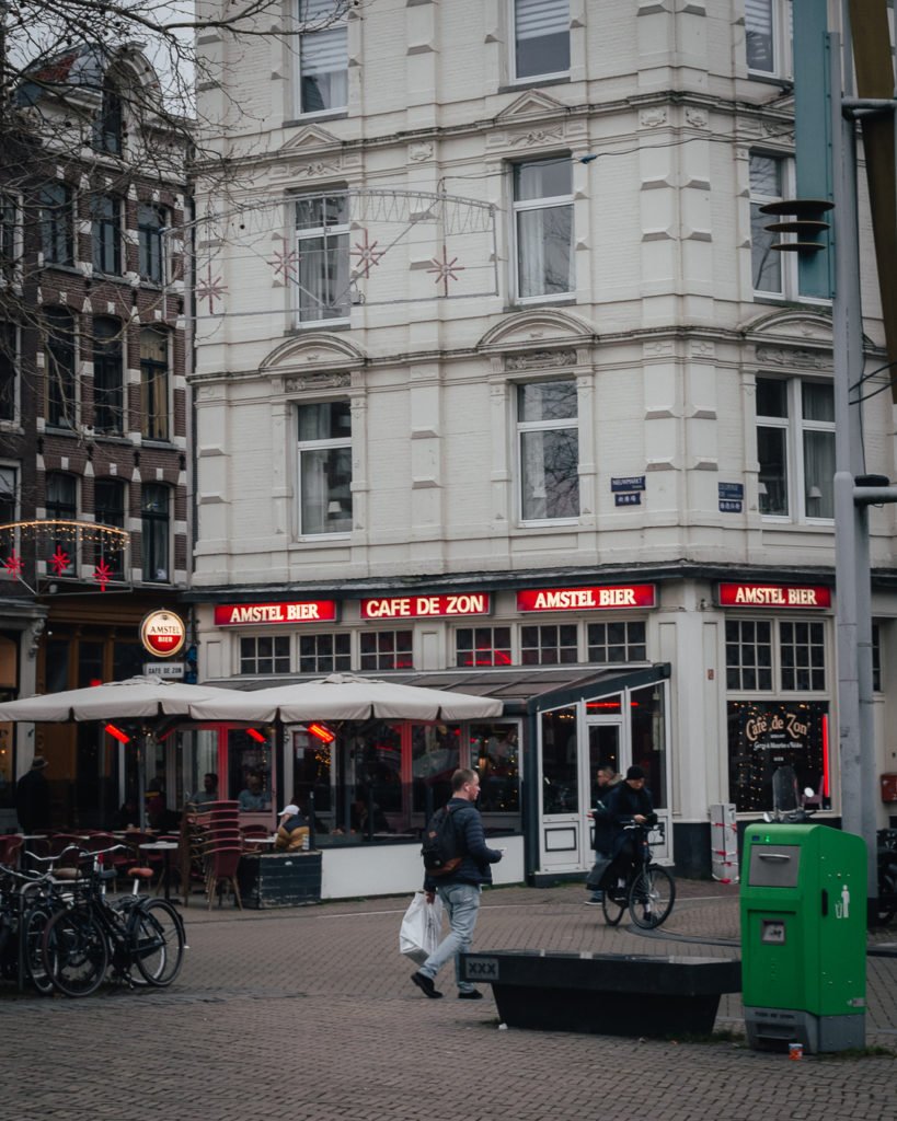 Cafe de zon nieuwmarkt